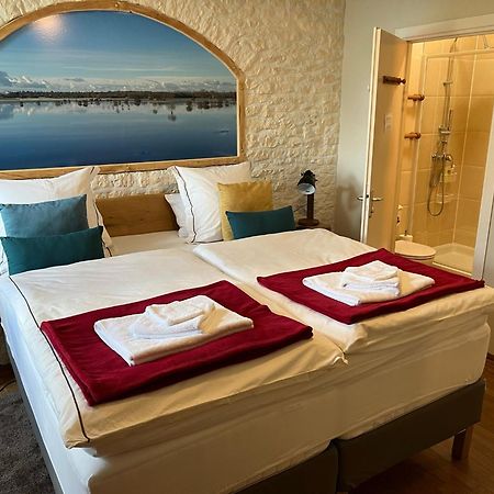 La Fiere Bridge Guest House Amfreville  Dış mekan fotoğraf